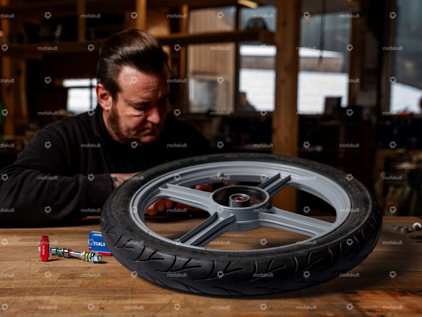 Siggnature hub revision (grooved ball bearing) front wheel | Piaggio SI Carousel Image 1