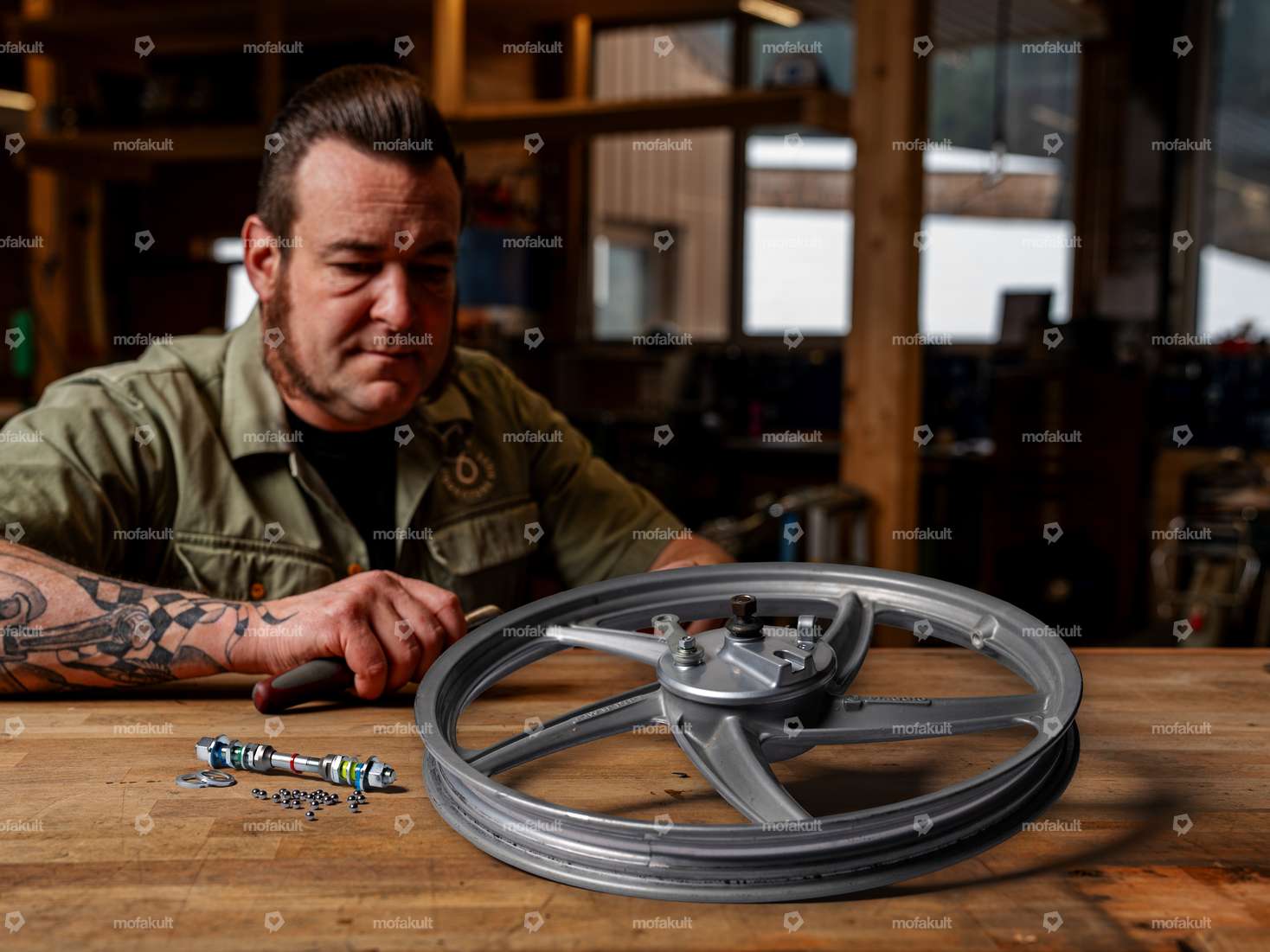 Siggnature hub revision (cone bearing) front wheel | Piaggio SI Carousel Image 1