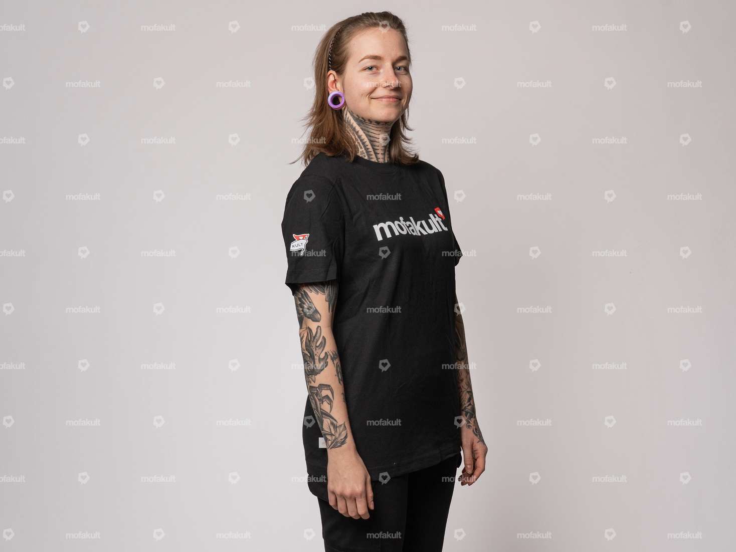 mk-Merch T-Shirt "Heart" UNISEX black Carousel Image 4